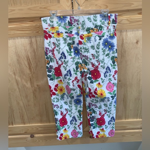 Verve Blue floral ring bottoms cropped capri pants size 10 - Picture 2 of 4